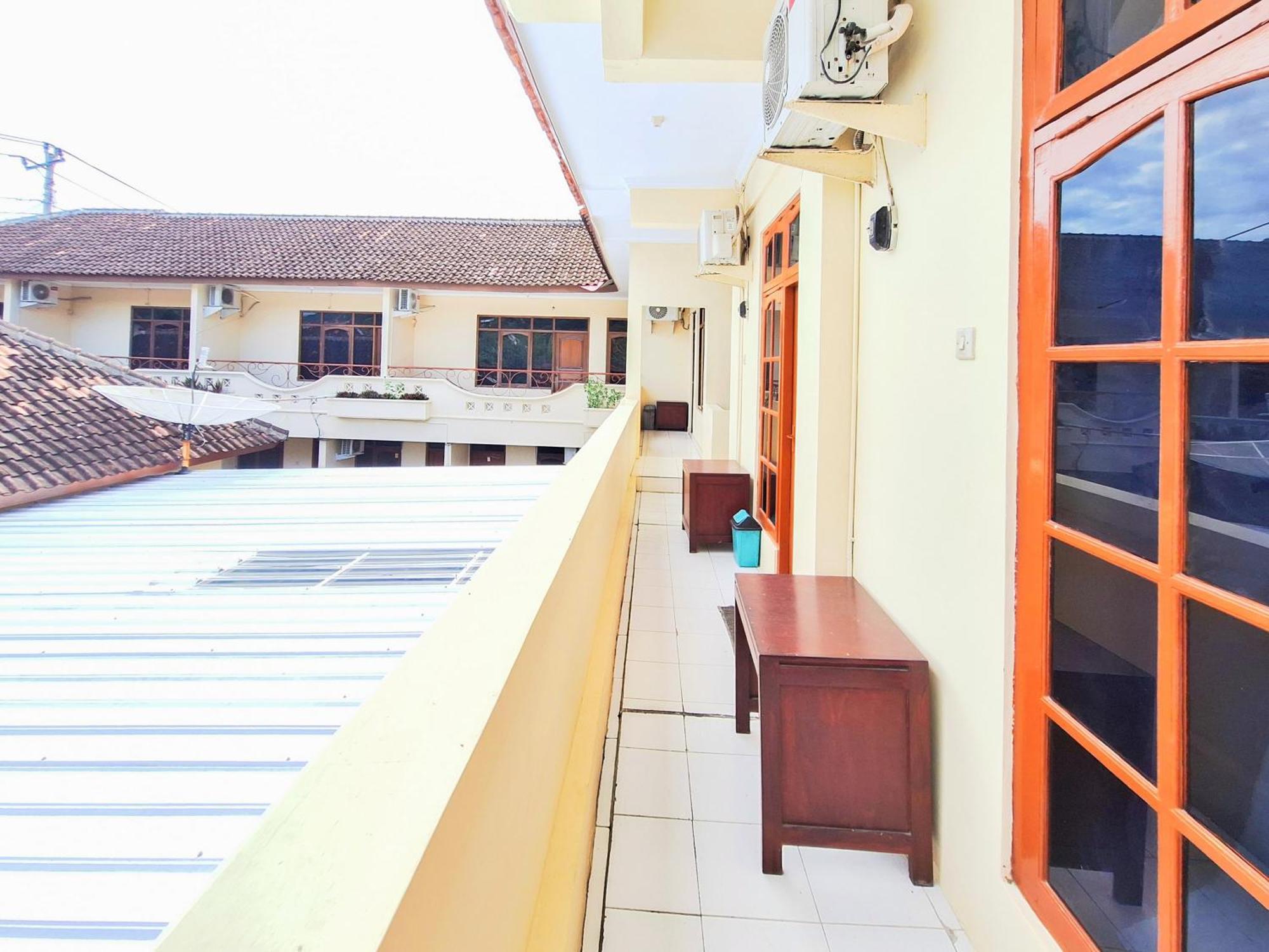 Hotel Family Syariah 1 Parangtritis Redpartner Exterior foto